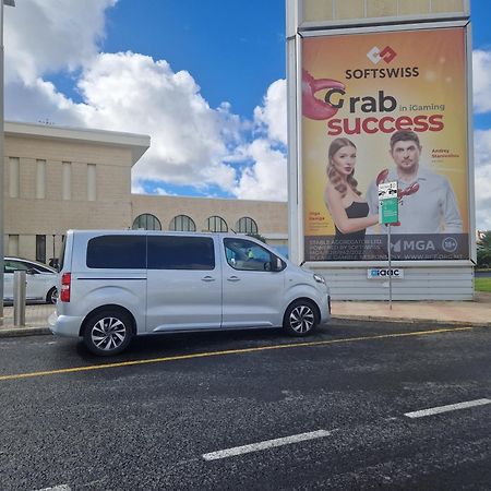 Korzo Suites Gzira Екстер'єр фото