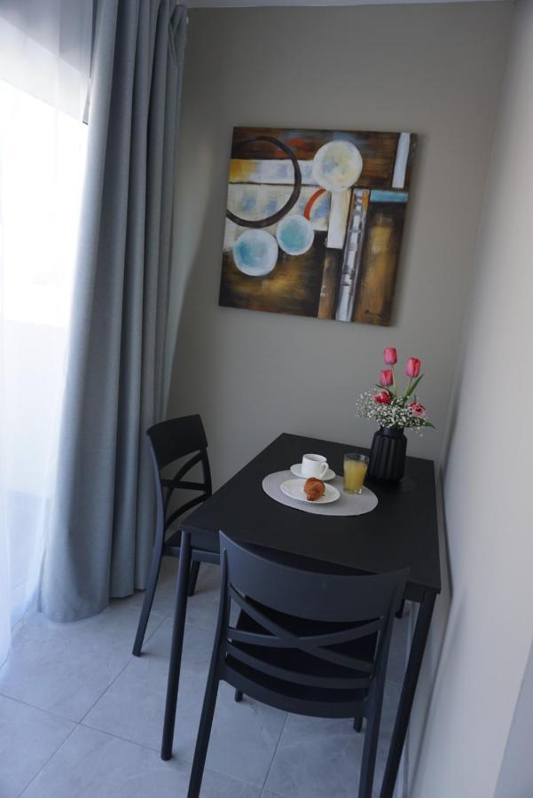 Korzo Suites Gzira Екстер'єр фото