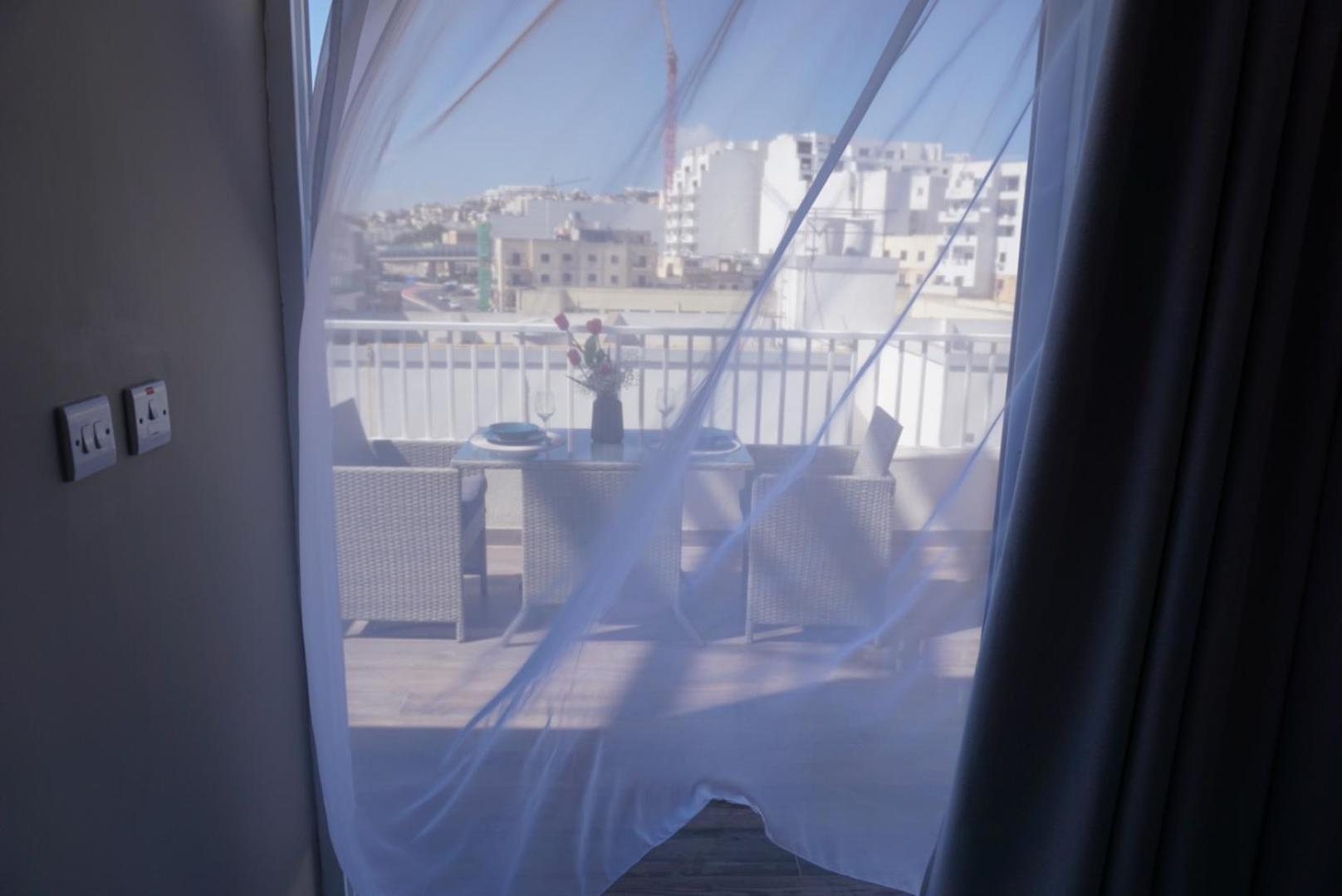 Korzo Suites Gzira Екстер'єр фото