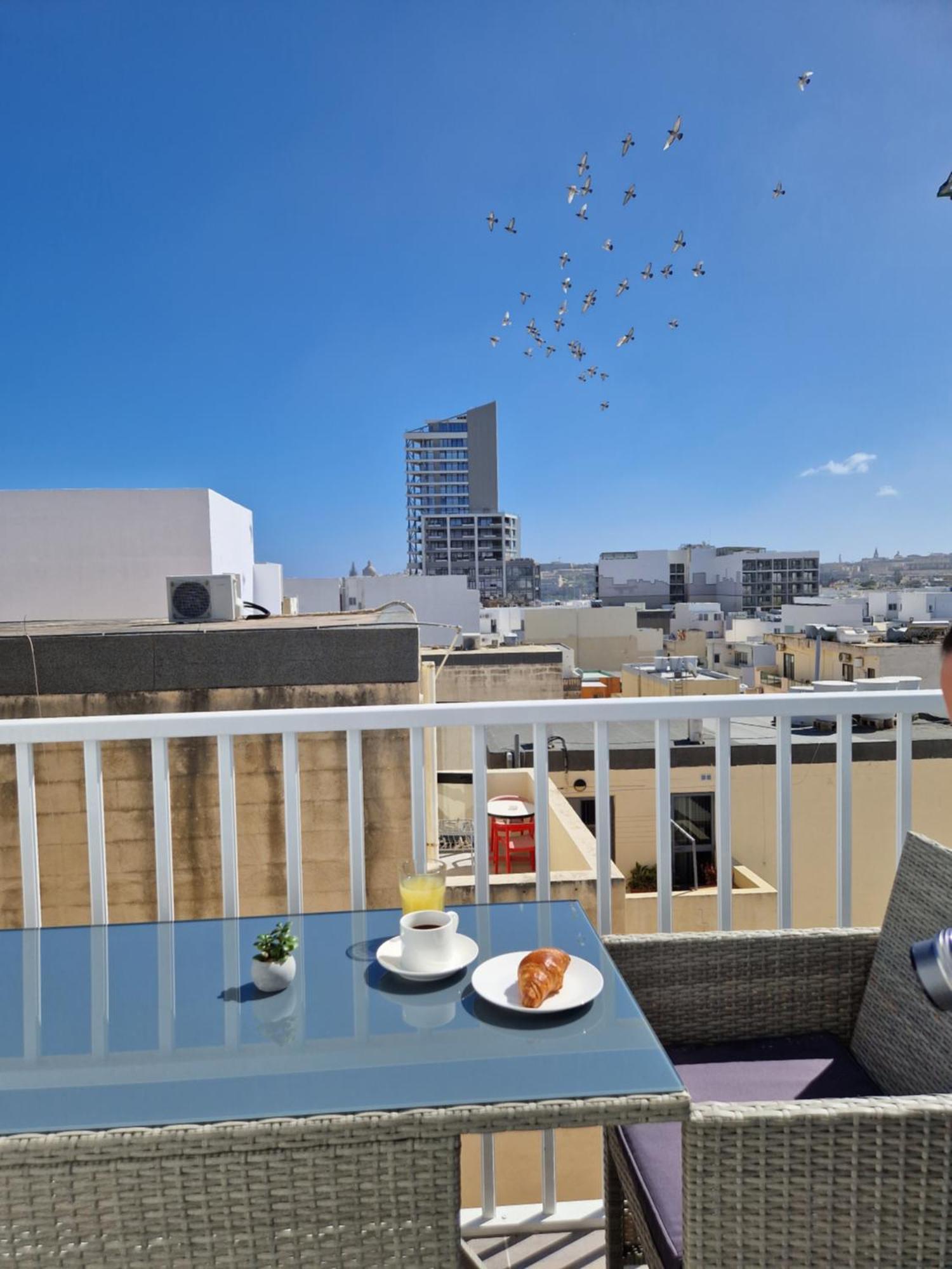 Korzo Suites Gzira Екстер'єр фото