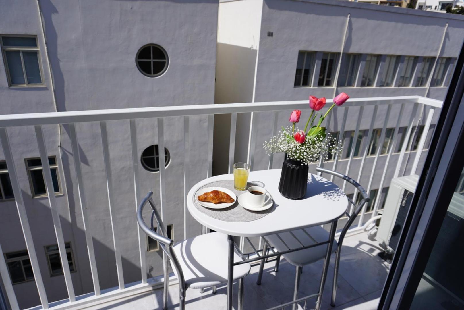 Korzo Suites Gzira Екстер'єр фото